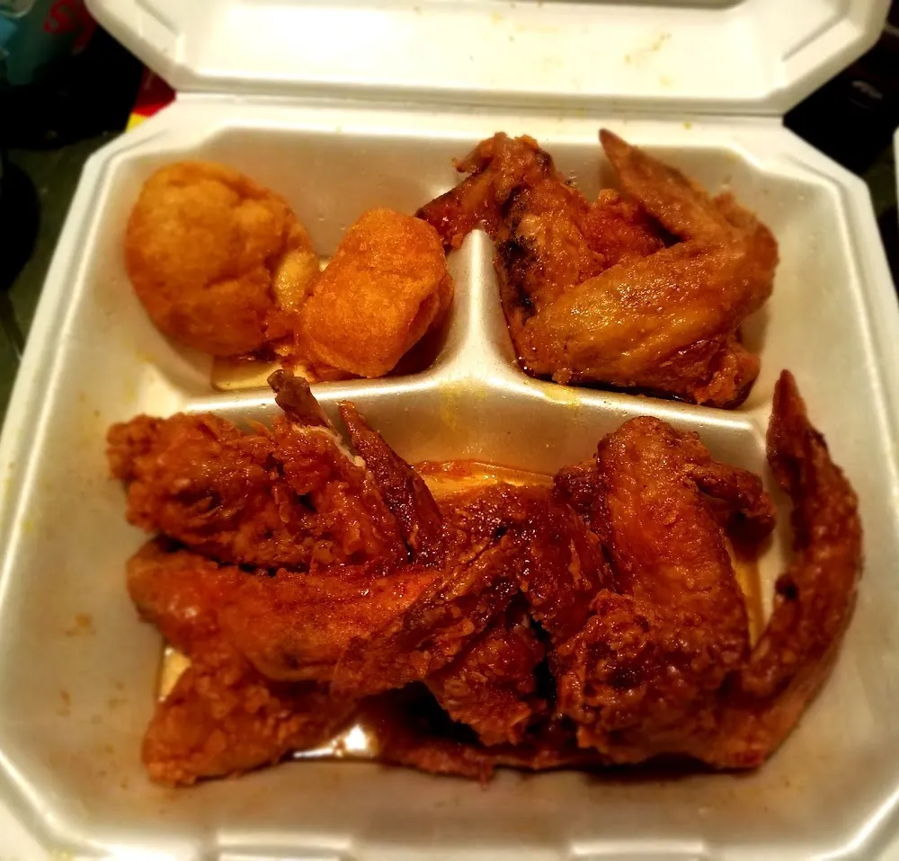 Smoked and Fried Chicken Wings